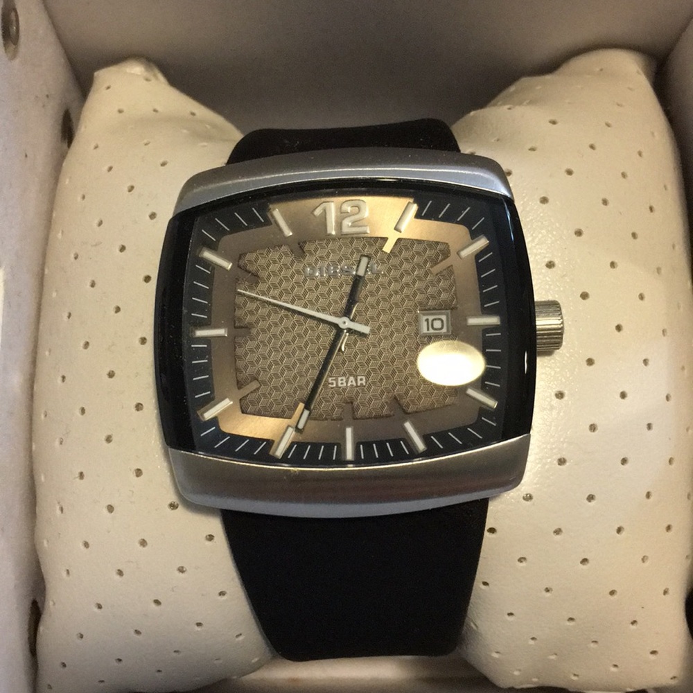 Diesel Watch with Leather Band DZ-1204